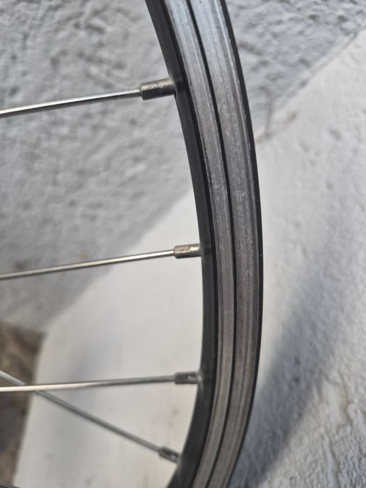 Kolo z prądnica shimano, 24 cale