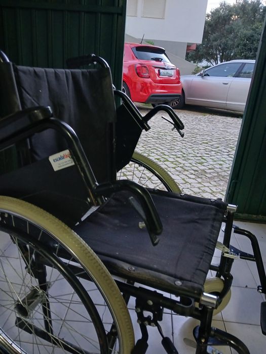 Cadeira    Rodas