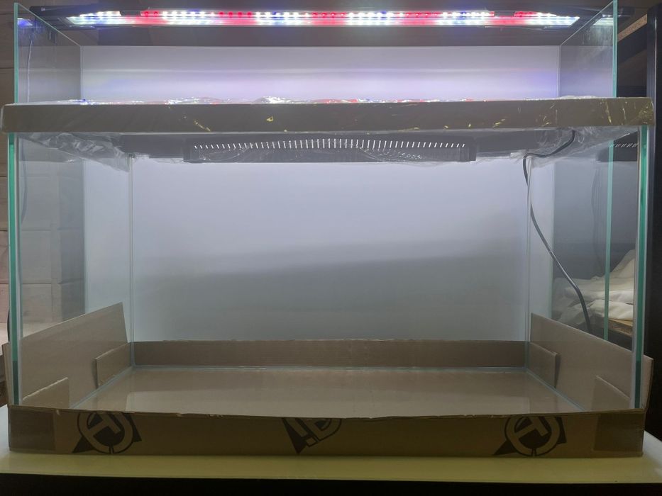 Akwarium  75-35-50 z pokrywą Aquael