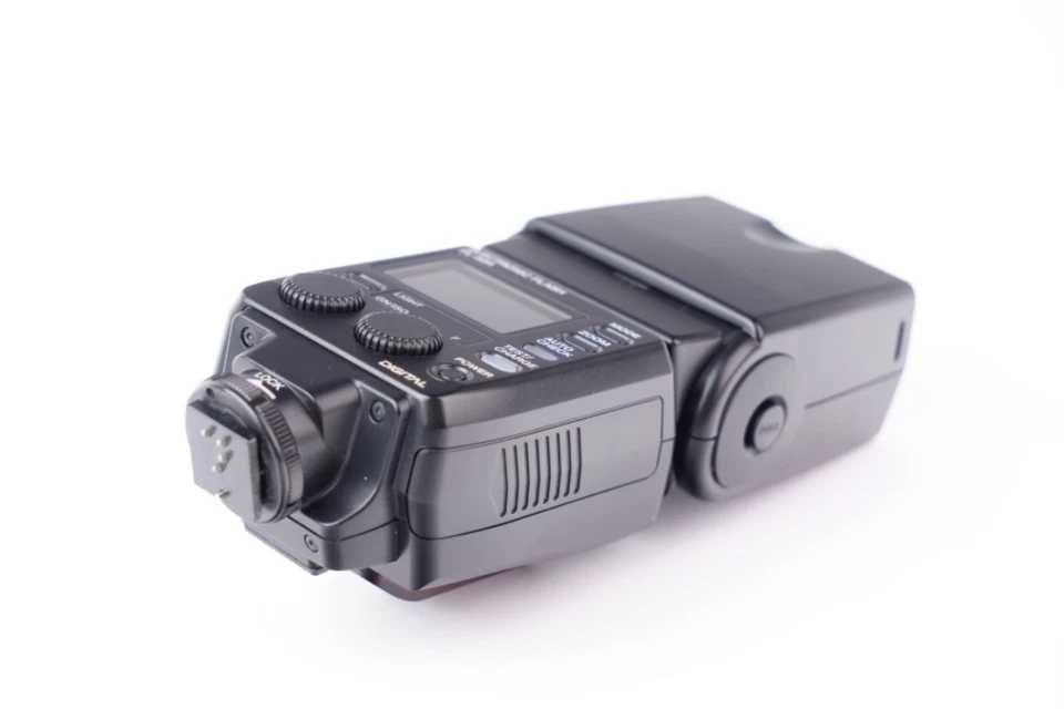 Olympus. Electronic Flash FL - 50R para Micro 4/3