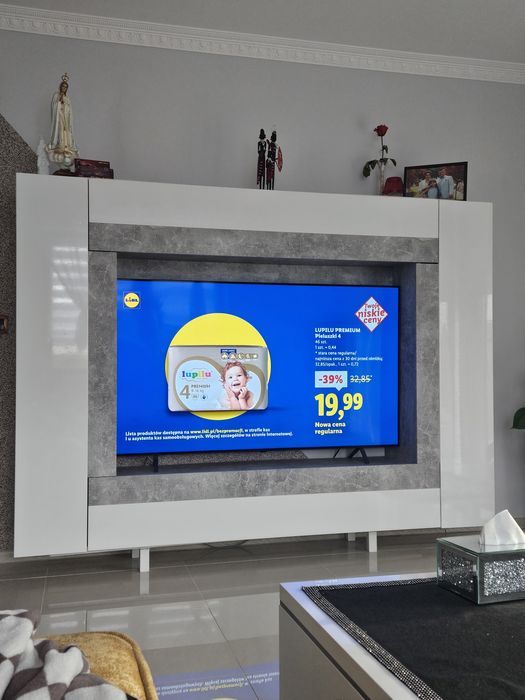 Szafa pod telewizor