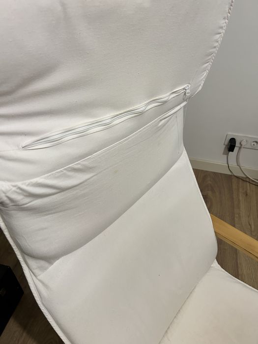 Cadeira Poltrona - IKEA -  Relax em Madeira com Almofada