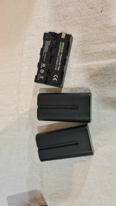 Bateria de substituição para câmaras -  Sony NP-F550/570/530
