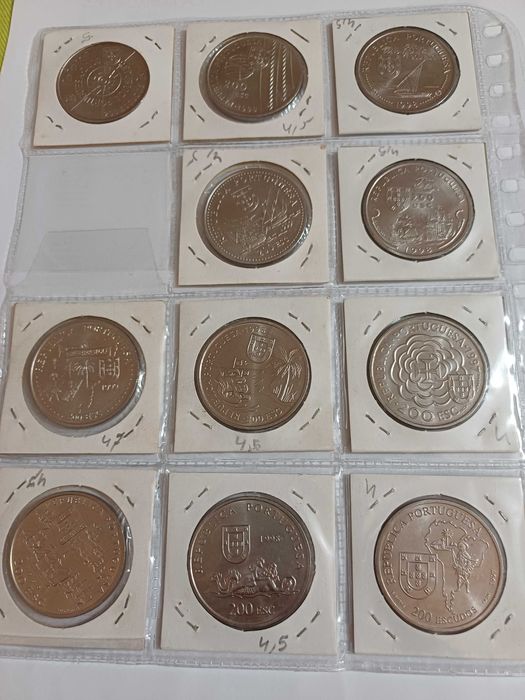 35 MOEDAS COMEMORATIVAS de 200$00 de 1991 até 1999 em Cupro-Niquel