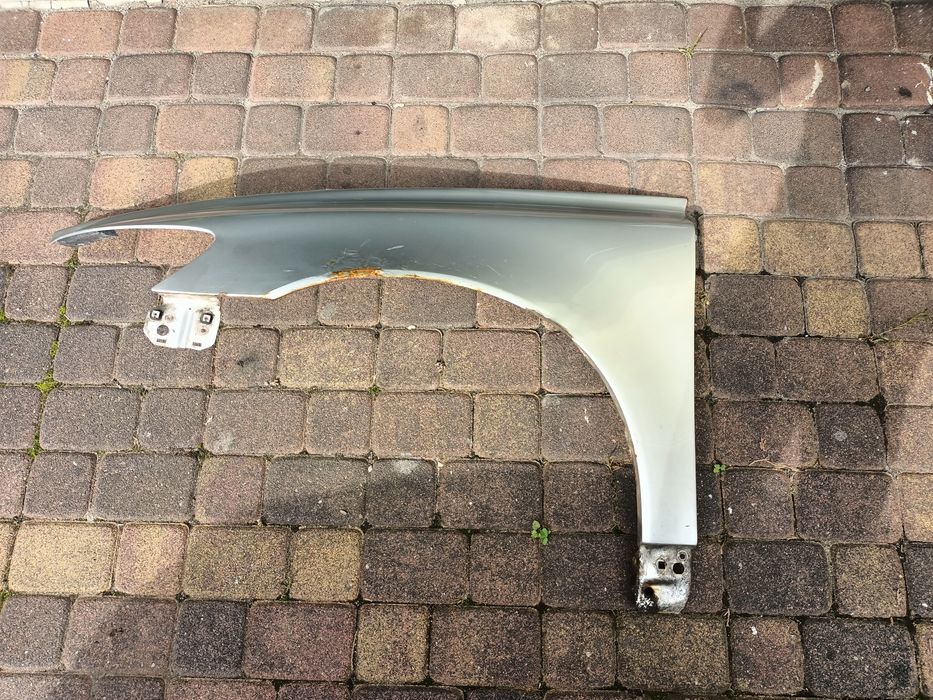 Błotnik lewy przód Volvo V50 Lift