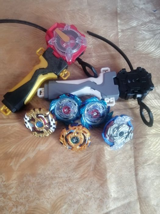 Набір бейблейд з 2 сезону