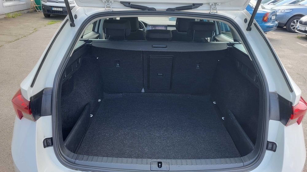Авто Skoda Octavia A8 2022 1.4tsi STYLE