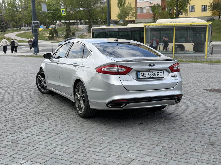Ford Fusion  Titanium