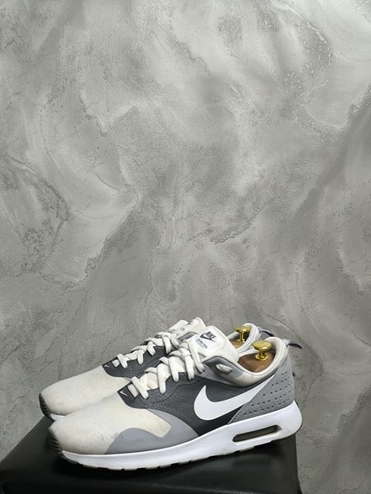 чоловічі кросівки Nike Air Max Tavas розмір 43 27.5 см