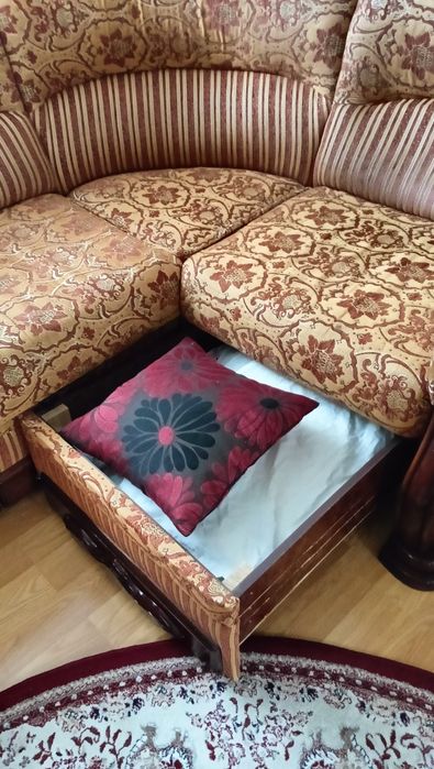 Продам м'який куточок