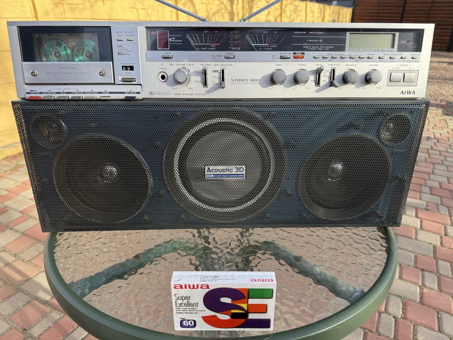 Продам магнитолу AIWA CS-880E