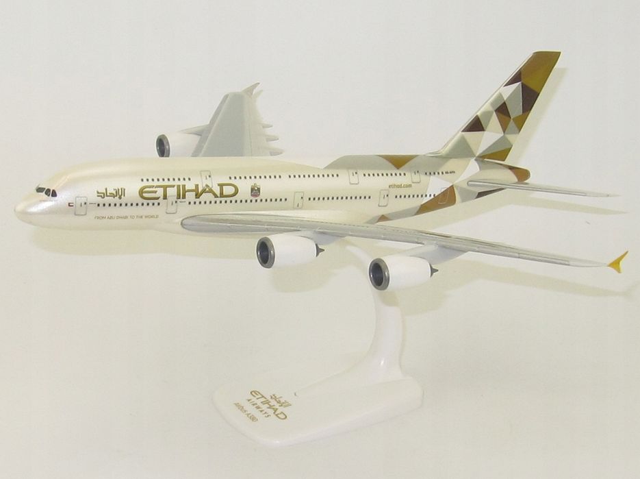 Model samolotu Airbus A380 ETIHAD 1:250