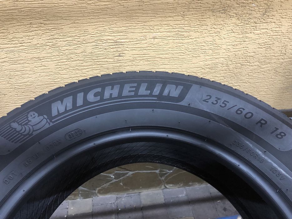 Літні шини 235/60 R18 (103V) MICHELIN