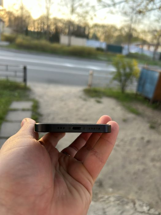 Продам iPhone 12 64 GB