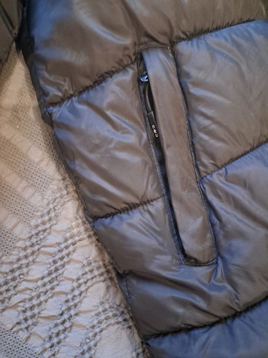 Продам зимнюю курточку на мальчика