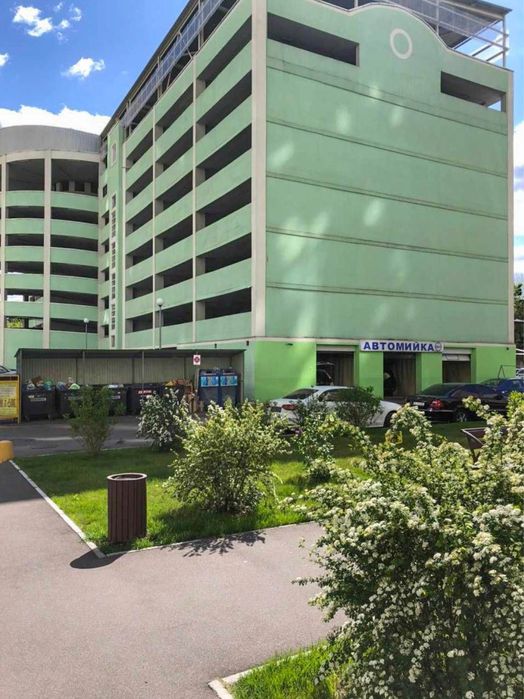 Паркінг. Паркові озера. Оренда. Продаж.