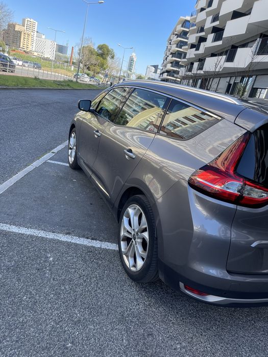 Renault grand scenic 1.5dci 6 velocidades
