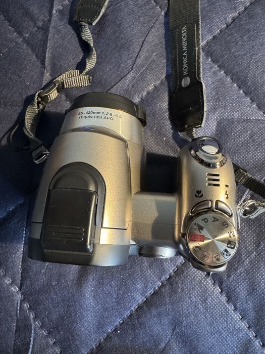 Aparat fotograficzny Konica Minolta Z-6