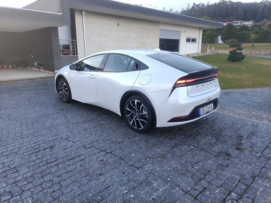 Toyota Prius plug-in luxury só 7645 klm (igual a novo)  Iva dedutivel