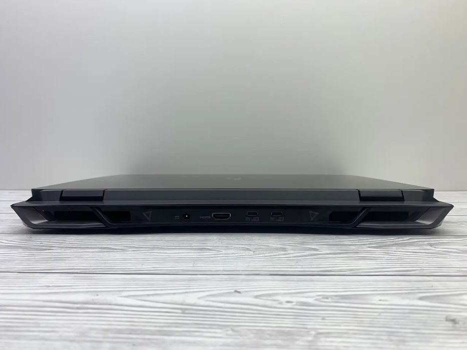 Acer Nitro 16 AN16-41 rtx 4070 8gb,DDR5 32GB,SSD 1TB,512GB