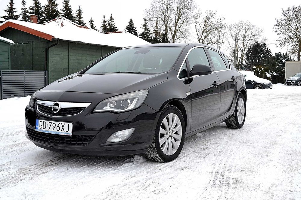 Opel - Astra - J  1.6 cm Benzyna -Turbo 180 KM , Super stan , okazja !