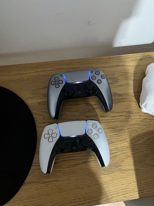 Playstation 5, 2 comandos