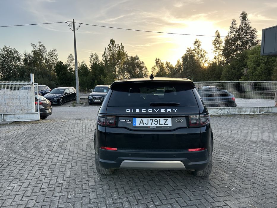 Land Rover Discovery Sport P300e