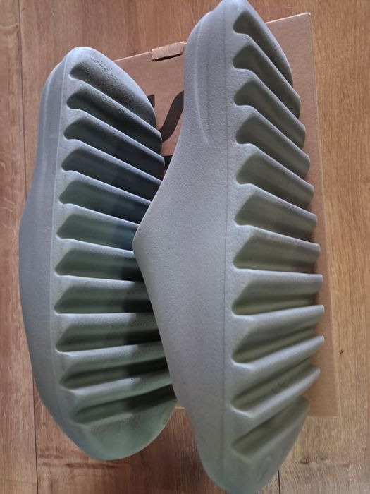 Yeezy Slide kolor Sea Salt  rozm. 44
