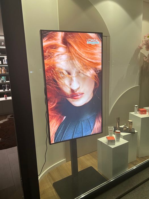 Monitor de alto brilho Lg 3 meses de uso como novo