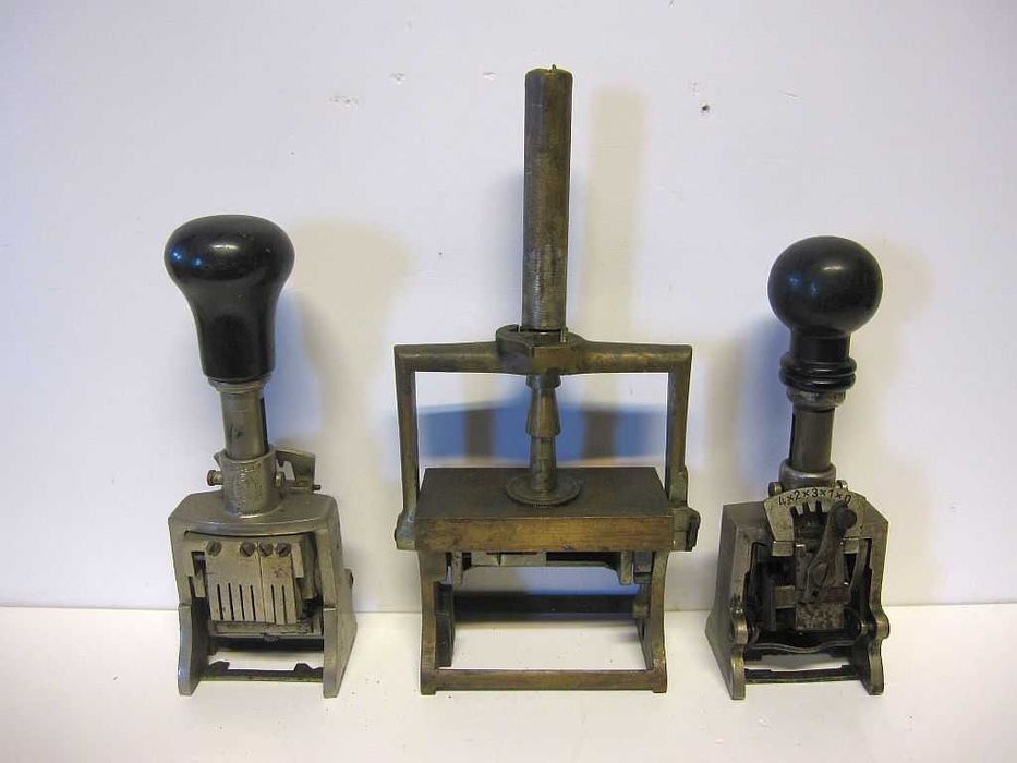 conjunto de 3 antigos carimbos numeradores