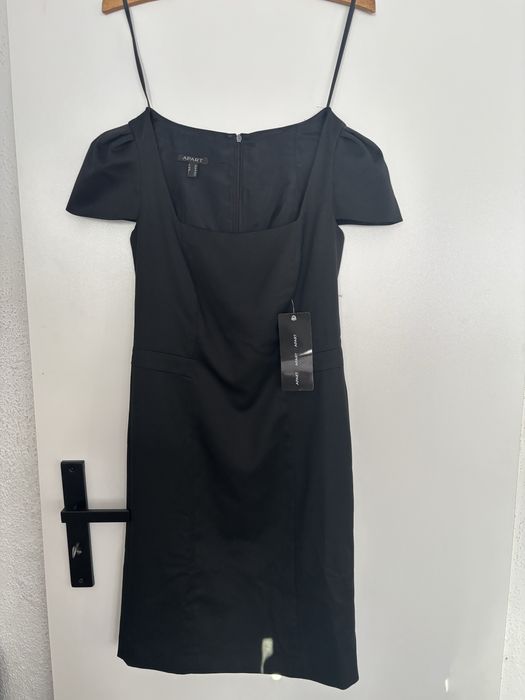 Sukienka Apart nowa z metka