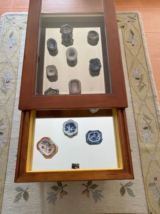 Mesa de centro em cerejeira