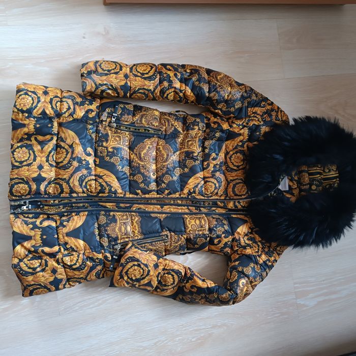 Тепла куртка, розмір С/ХС