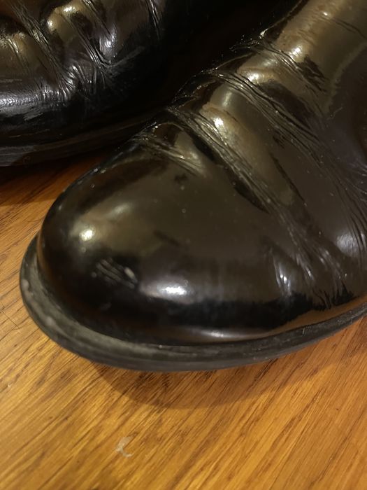Buty lakierowane na jesień