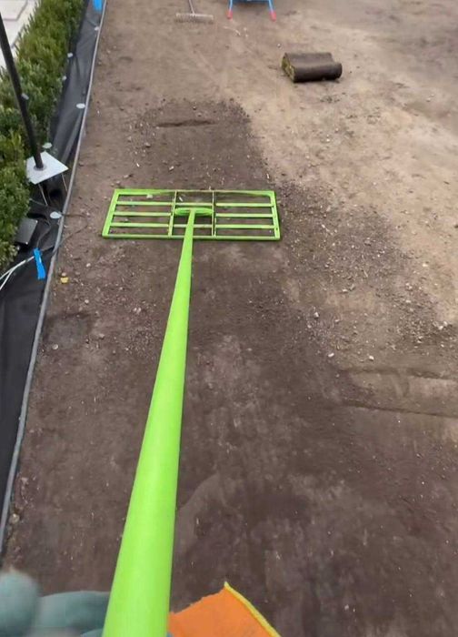 Зручно ! Планувальник грунту, ґрунту, граблі для газону! Метал