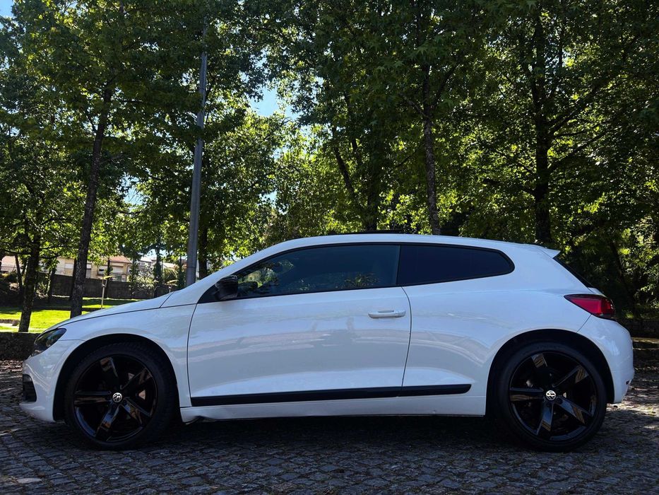 VOLKSWAGEN SCIROCCO 2.0 TDI SPORT