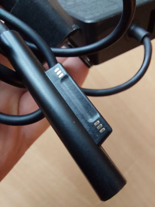 Зарядка до Microsoft Surface 1625 12V 2.58A 35W