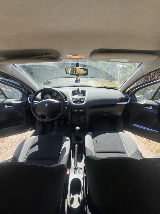 Peugeot 207 — fotografia 3