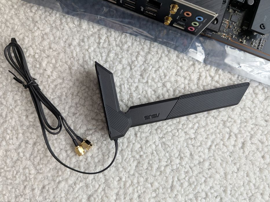 Материнська плата Asus ROG STRIX B560E WiFi + кулер Arctic. Як нова!