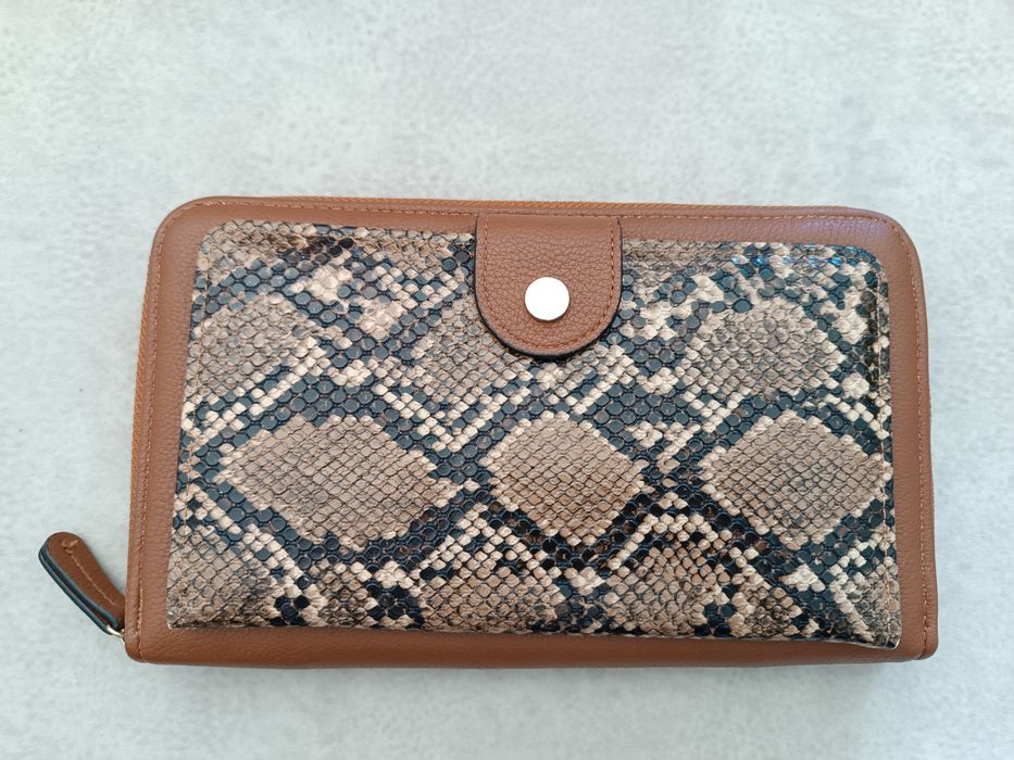 Carteira grande nova