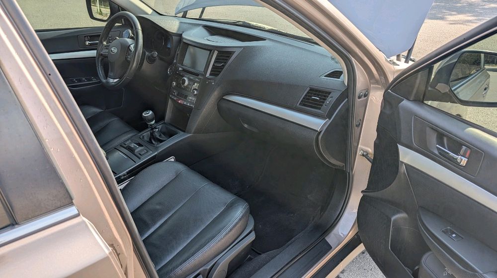 Продам SUBARU Outback