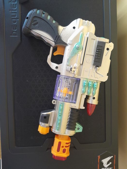 Zabawka pistolet