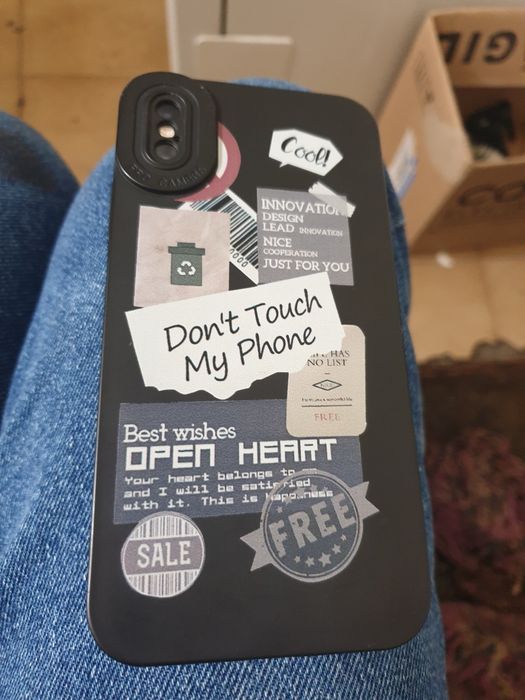 Vendo iphone xs  em muito bom estado