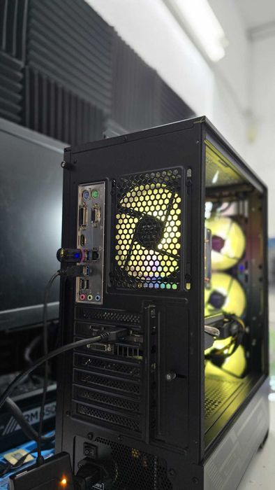 PC Torre Desktop i5 + GTX + NVMe + 16GB RAM + W11 [Garantia]64738966169347123