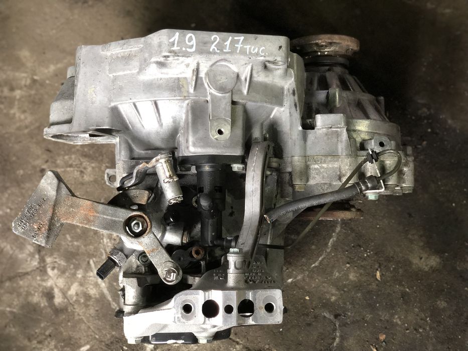 Коробка передач КПП 1.9 tdi 5 ст HNV пассат б6 гольф 5 шкода а5 кадди