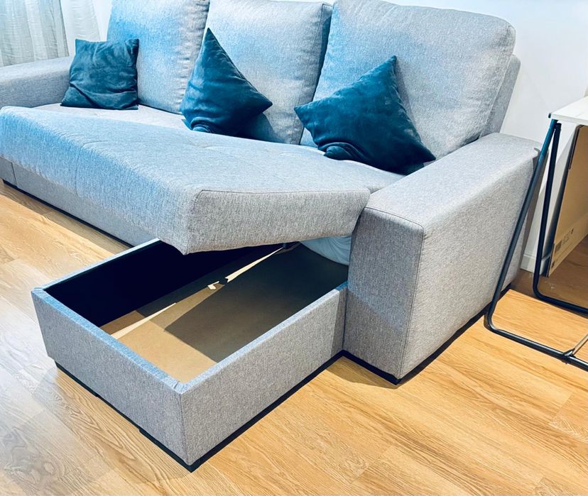 Sofá cama casal, novo, com 3 lugares, moderno e funcional. Valor de aquisição numa da imagens