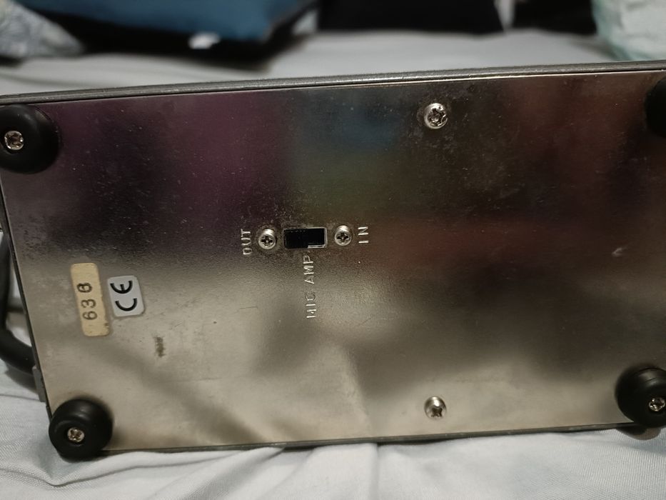 Mikrofon stołowy Kenwood mc-60 jest to Mike do transciverów kf