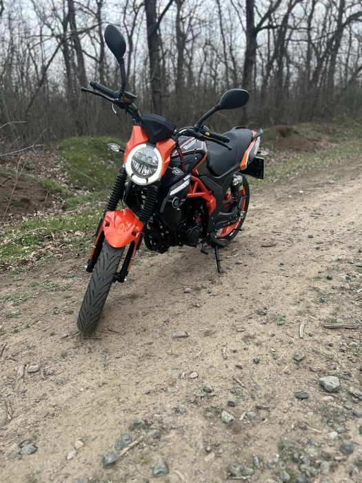 Продам мустанга