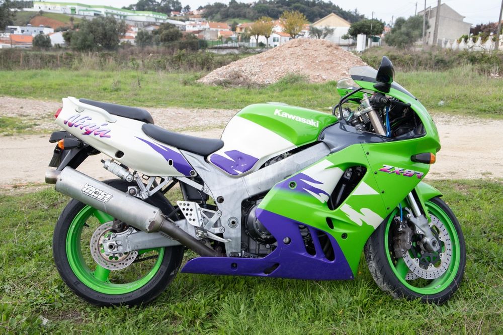 Kawasaki Ninja ZX-9R 1997