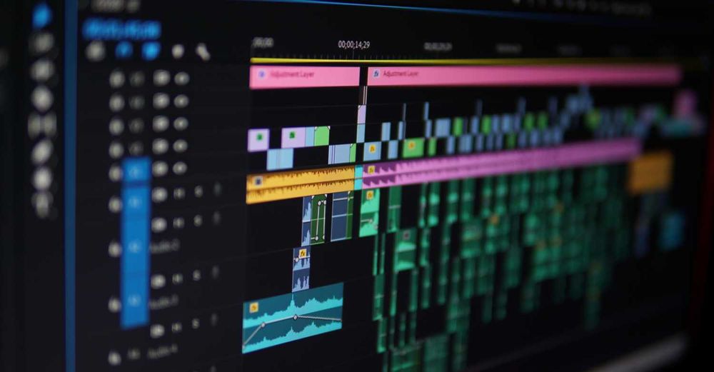 Edição de Vídeo Profissional – YouTube, Reels, TikTok, e Corporativos